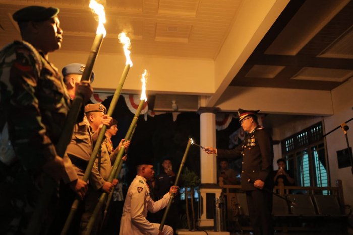 Pawai Obor Meriahkan Malam Taptu HUT RI di Pidie